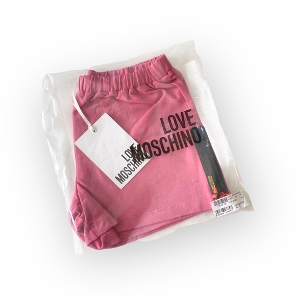 new Love Moschino ☻︎ Logo Zipper Detail Shorts ☻︎ Neon Toggle ☻︎ Fuchsia Pink ☻︎ - Picture 15 of 17